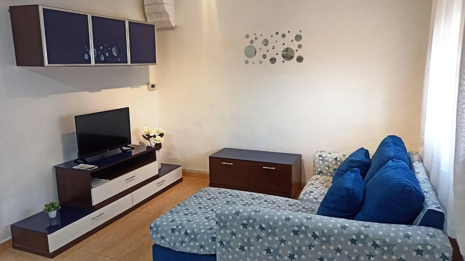 Galet House For 4 People With Barbecue And Near Villa Deltebre 0*,  Spain