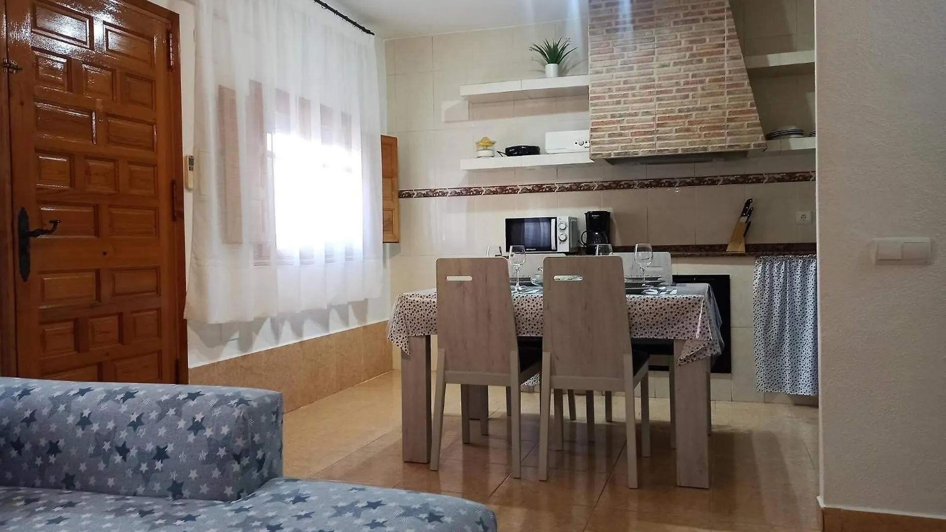 Galet House For 4 People With Barbecue And Near Villa Deltebre Holiday home