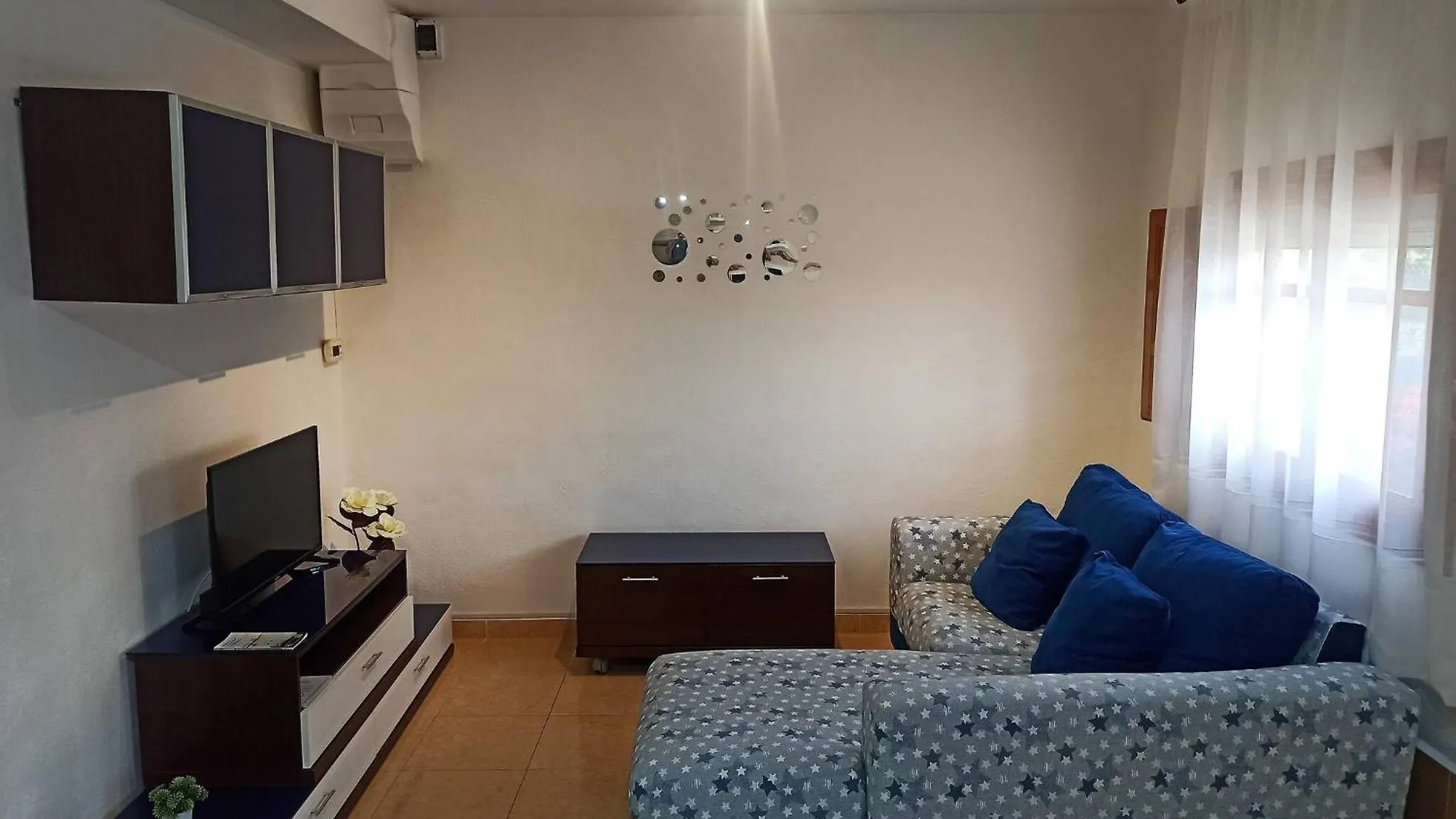 Galet House For 4 People With Barbecue And Near Villa Deltebre Holiday home