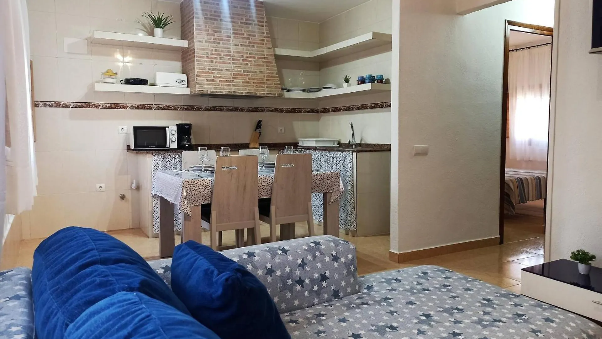 Galet House For 4 People With Barbecue And Near Villa Deltebre