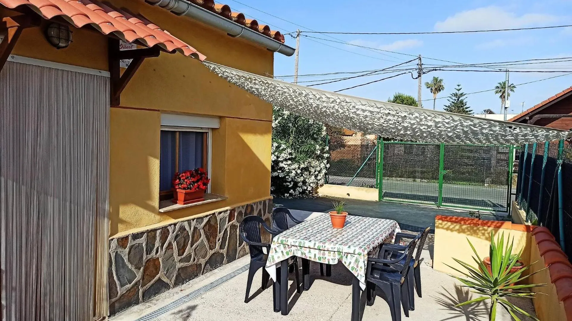 Galet House For 4 People With Barbecue And Near Villa Deltebre Spain